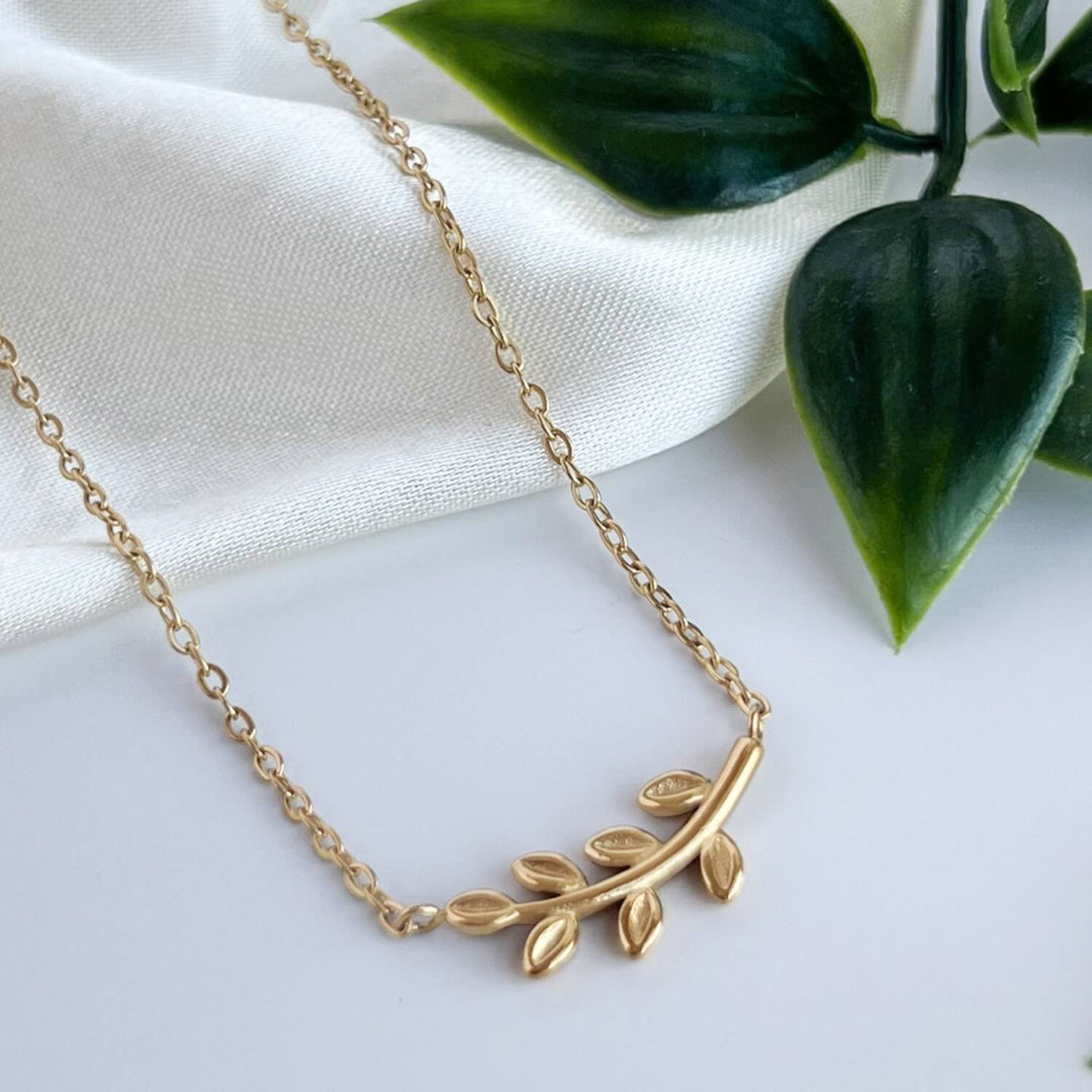 Flourish Necklace