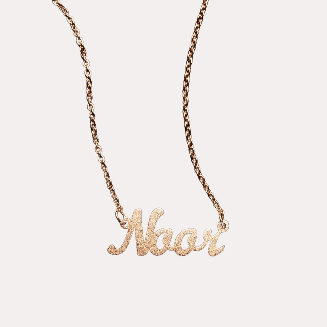 ZUDO-glitter-name-necklace