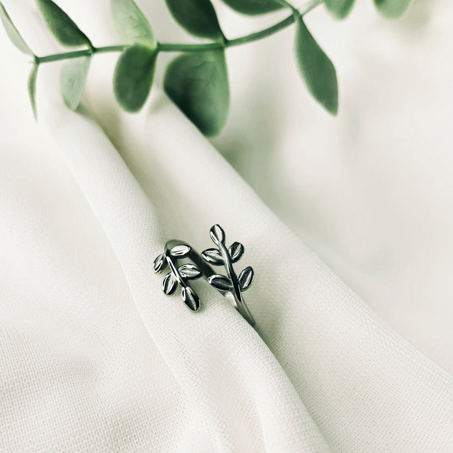 Flourish Ring