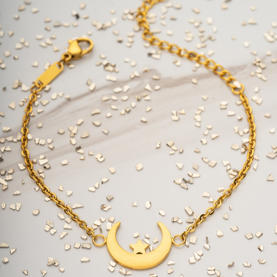 ZUDO-Nilo-Haq-crescent-moon-and-star-bracelet